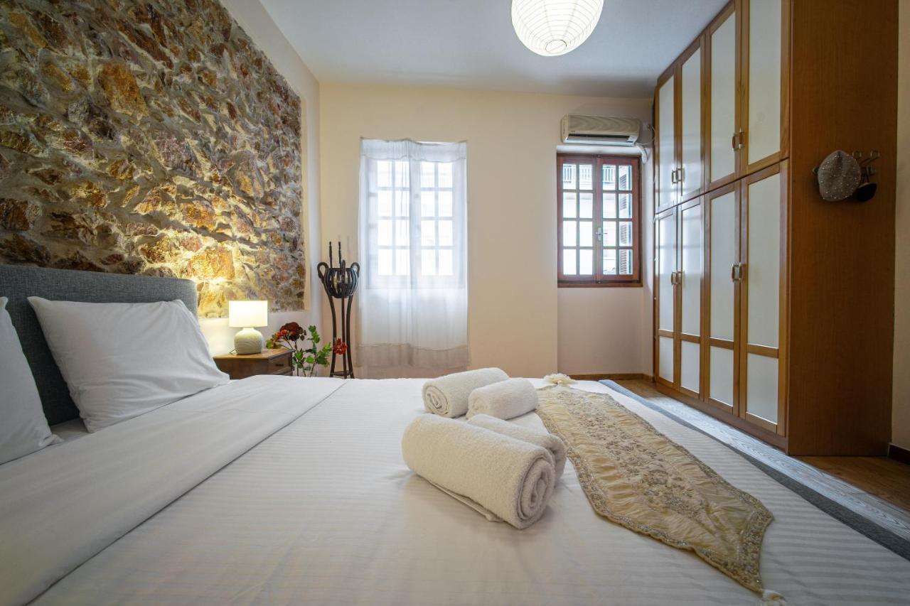 Luxurious Villa At Mets Афины Экстерьер фото