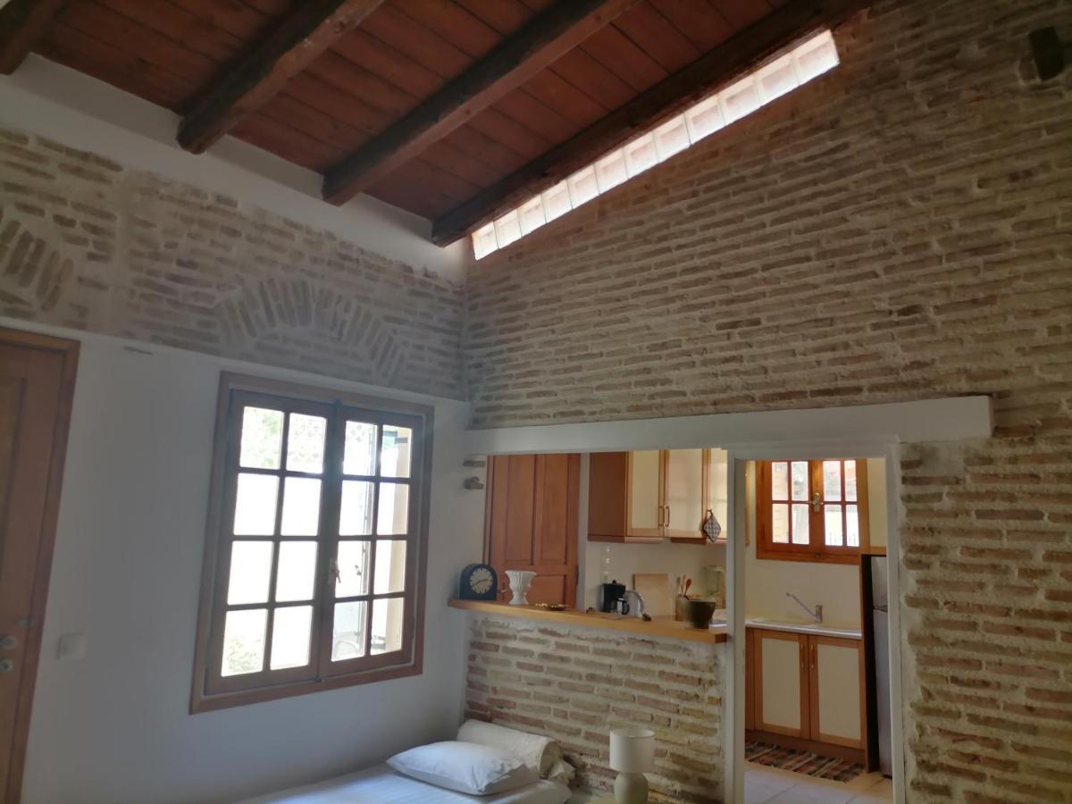 Luxurious Villa At Mets Афины Экстерьер фото